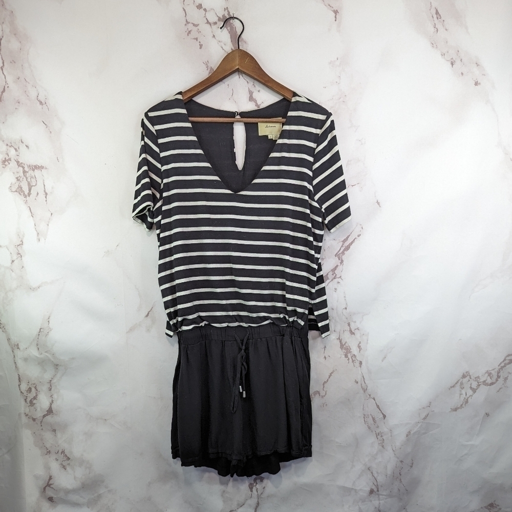 Anthropologie Romper Womens Small Black White Stripe Keyhole T Shirt Elevenses